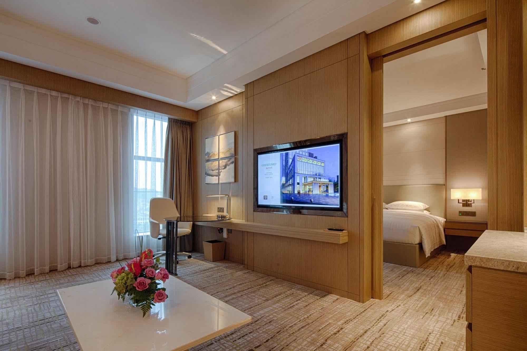 Courtyard By Marriott Xinchang Dış mekan fotoğraf